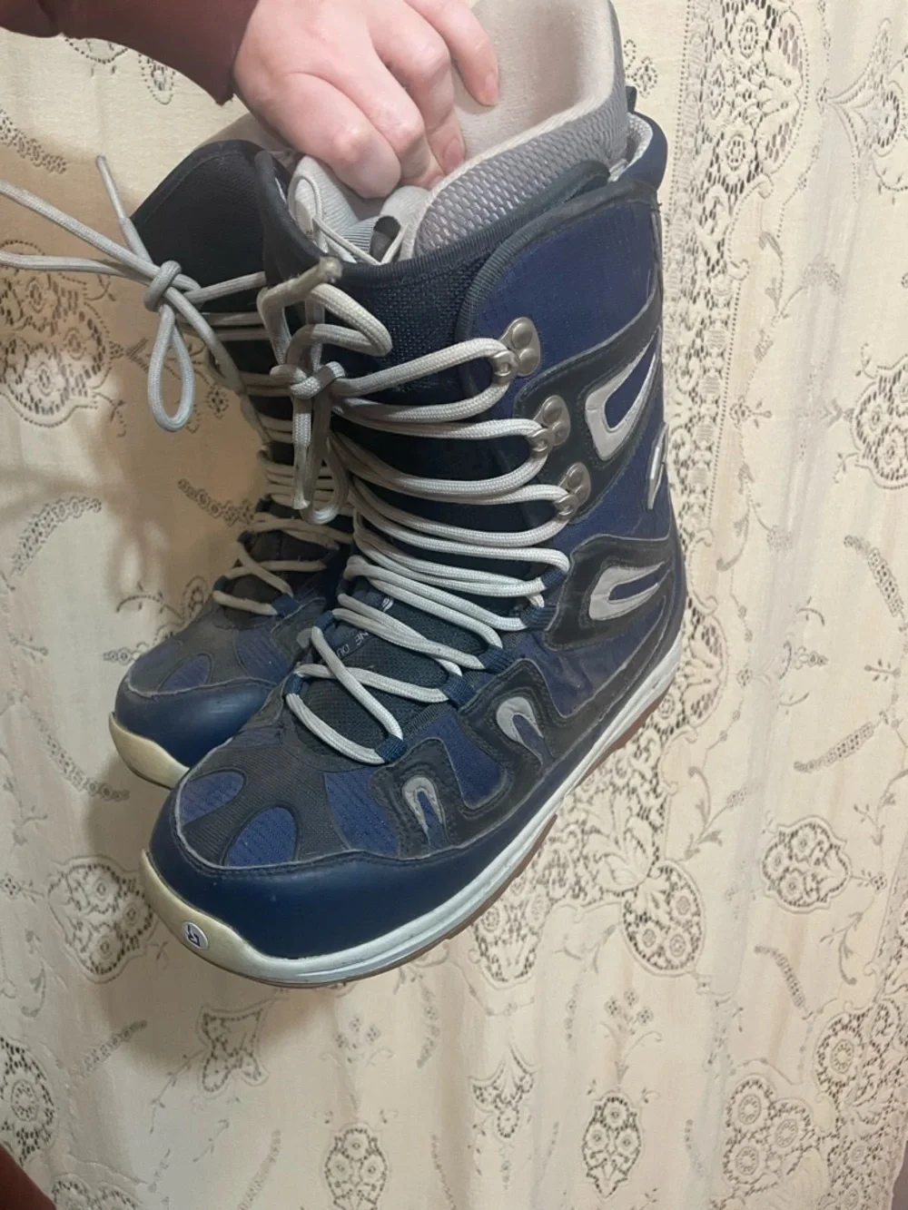 Burton: men’s freestyle blue and grey snowboard boots